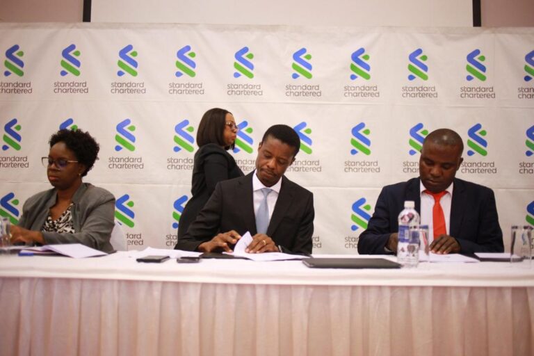 STANCHART EMPLOYEES AWARDED 15% SALARY INCREMENT