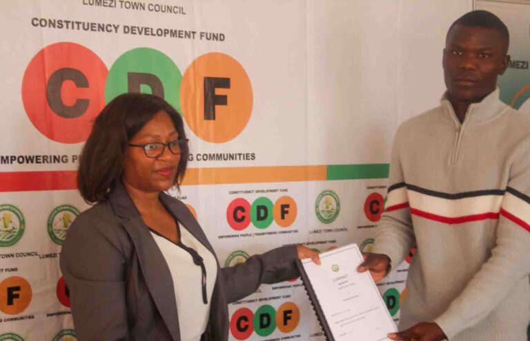 CONTRACTORS GET OVER K9 MILLION CDF CONTRACTS IN LUMEZI
